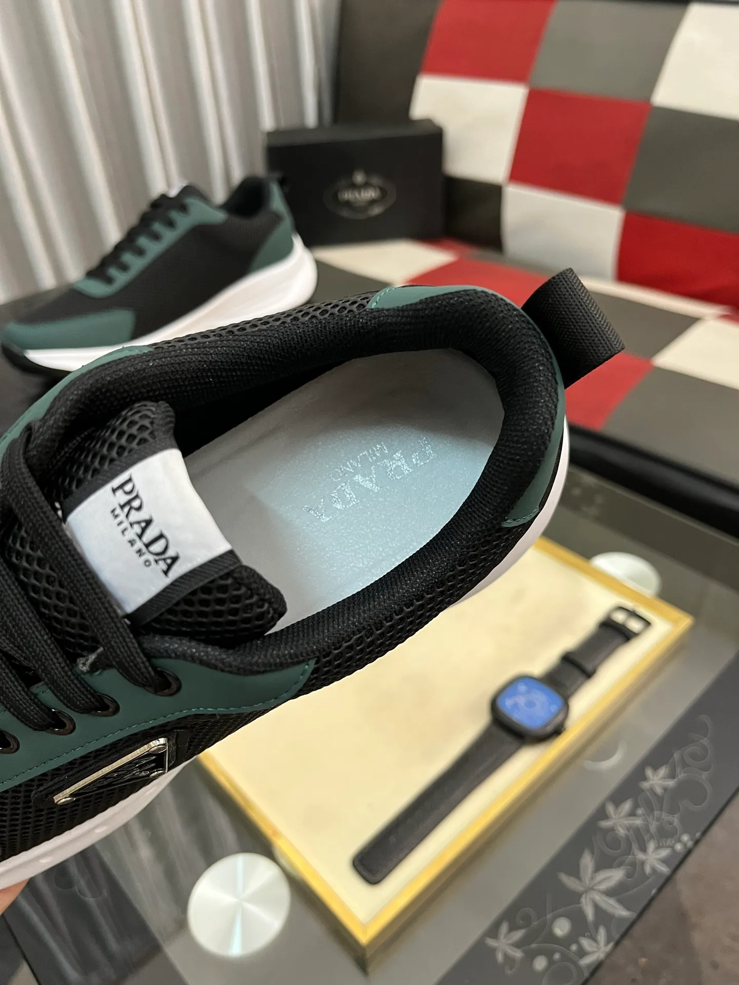 Men's shoes 💰440⌚️⌚️ PRADA [Prada] popular men's shoes, casual shoes and sports shoes! High-end quality 🍀 The upper is made of imported original cowhide 💥 cowhide lining; the original molded outsole. The style is upright and elegant, comfortable and versatile💪 Three quality guarantees Size number: 38-44, 4️⃣ colors available